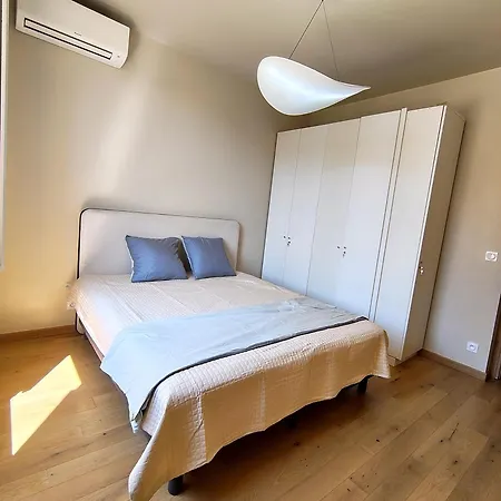 28 Av J-richepin Appartamento